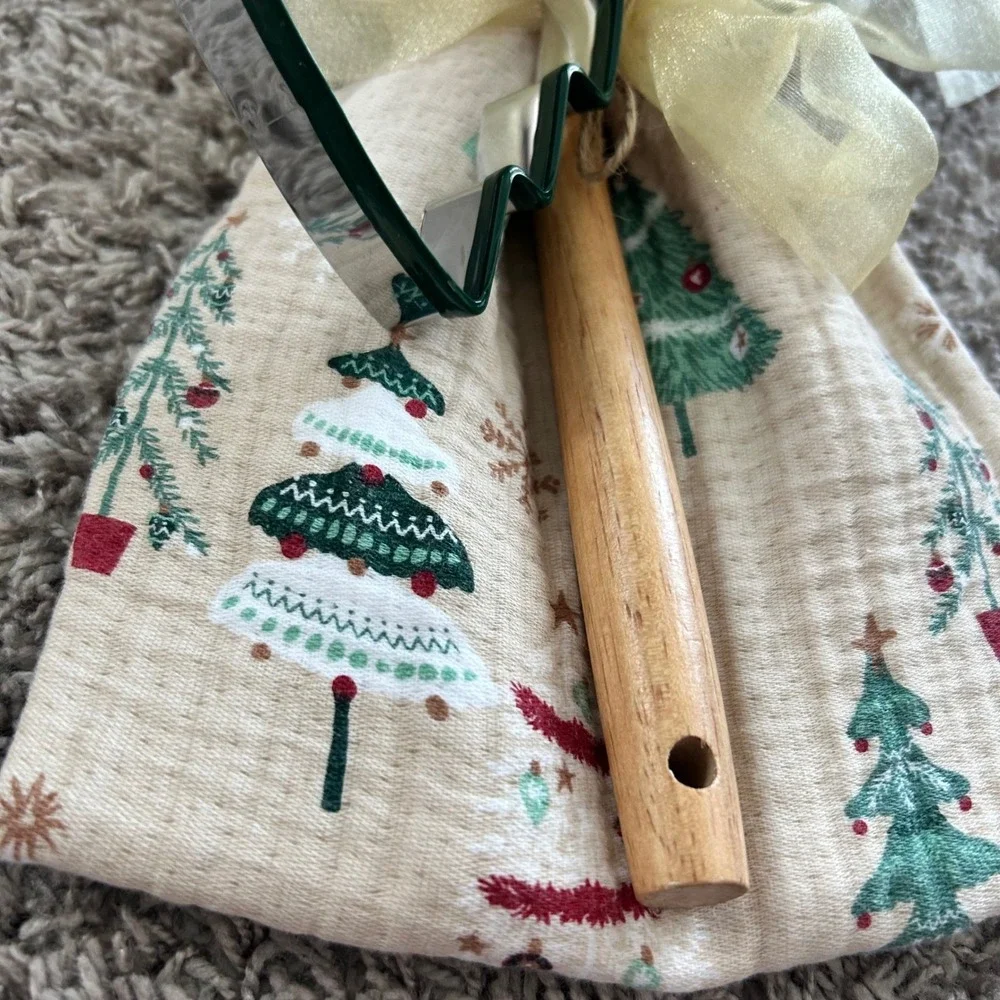 Christmas Kitchen Utensil Set Spatula Cookie Cutter‎ Tea Towel Gift holiday